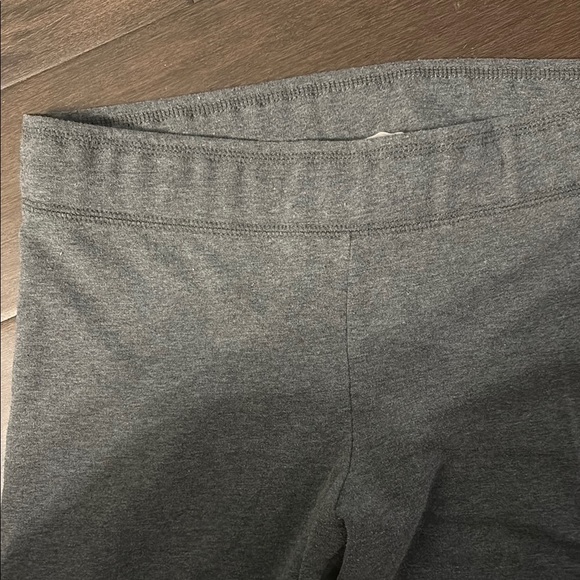 Garage Women’s grey Leggings size large - Picture 3 of 5